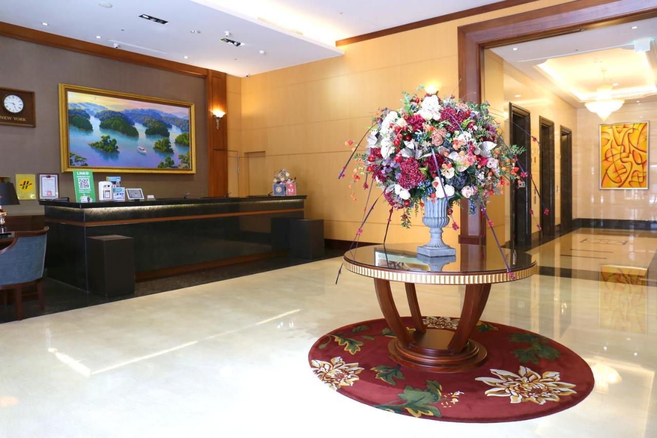 Fushin Hotel - Tainan Exterior foto